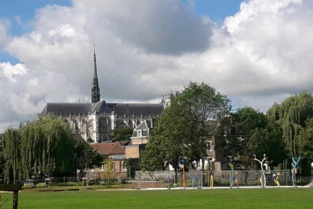 Maison Famille-Confort-Terrasse Jardin-Vue Cathedrale Amiens Exteriör bild